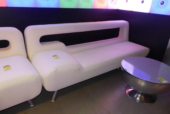 Loungesofa Maße in cm ca. 230 x 78 x 86